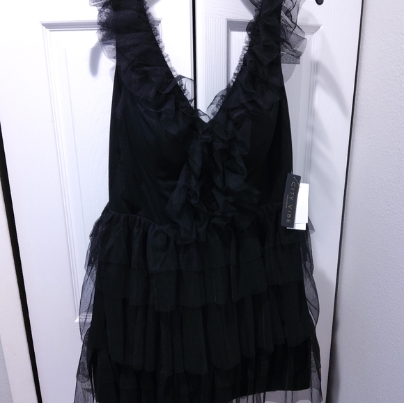 NWT City Vibe Black Tiered Ruffle Tulle Mini Dress 13 Firm Price - Picture 3 of 4